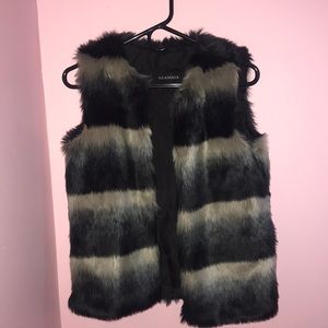 VEST w fur!!!